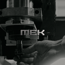 MEK - usinagem de peças. Un projet de Design , Br, ing et identité, Création de logos, Conception numérique , et Design de papeterie de Leonardo Henrique Costa Assumpção Maia - 03.11.2022