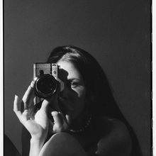 My project for course: Fine Art Photography: Self-Portraits with Film. Photograph, Fine-Art Photograph, Film Photograph, and Self-Portrait Photograph project by Chantal Convertini - 04.24.2022