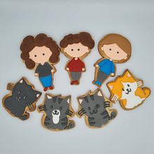 Mi pequeña familia en galleta. Projekt z dziedziny Cukiernictwo, Jadalna sztuka i Lukier użytkownika noguerasmarta2 - 20.02.2025