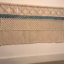 Mi proyecto del curso: Introducción al macramé: creación de un tapiz decorativo. Design de acessórios, Artesanato, Design de interiores, Decoração de interiores, Tecido, Macramê, e Design têxtil projeto de Andrea M - 06.11.2022