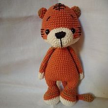 Mi proyecto del curso: Diseño de amigurumis: crea personajes de crochet. Un progetto di Artigianato, Fiber Art, Art to, Creatività con i bambini, Uncinetto e Amigurumi di Eliana Lemos - 30.10.2022