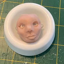 First stop motion puppet (Work in progress). Un proyecto de Animación, Diseño de personajes, Artesanía, Escultura, Stor, telling, Art to, Patronaje y confección			 de Kathy Giannoulis - 07.11.2022