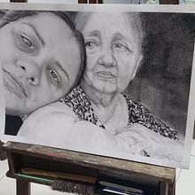 Meu projeto do curso: Retrato realista com lápis grafite. Un proyecto de Ilustración tradicional, Bellas Artes, Bocetado, Dibujo a lápiz, Dibujo, Dibujo de Retrato, Dibujo realista, Dibujo artístico y Dibujo anatómico de Vitória Gurgel - 02.11.2022