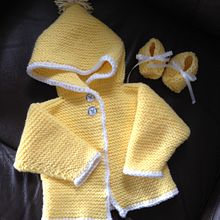 Yellow Baby Set - Sweater, Booties, Bear. Een project van Breien van Kendra Nordgren - 09.11.2022