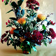 My project for course: Floral Arrangement Design with Seasonal Blooms. Un progetto di Interior design, Paesaggismo, Interior Design, DIY e Design floreale e vegetale di Monika Neff - 13.11.2022