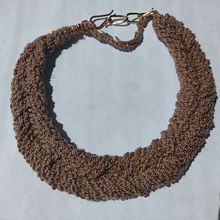 Mi proyecto del curso: Creación de joyería textil. Un proyecto de Artesanía, Diseño de jo, as, Tejido y Diseño textil de Vanessa del Carmen Triviño García - 27.11.2022