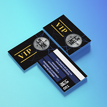 Tarjeta vip para discoteca . Design, Advertising, Br, ing & Identit project by Alba Galindo - 04.01.2022