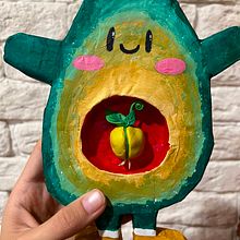 My project for course: Paper Mache for Beginners: Sculpt a Colorful Character . Ilustrasi tradisional, Desain Karakter, Desain Mainan, Mainan Seni, Dan Berkreasi dengan Anak-Anak proyek oleh volha_kobets - 11.22.2022