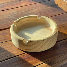 Cenicero . Un proyecto de Diseño y Carpintería de Josue Lopez - 27.11.2022