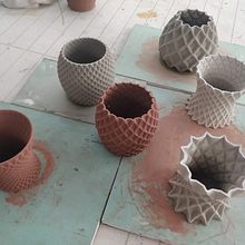 Diseño paramétrico y producción por impresión 3D de una serie de ocho piezas huecas tramadas en cerámica Ein Projekt aus dem Bereich Industriedesign von Andrés Ruscitti - 27.11.2022