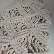 Mi proyecto del curso: Diseño y elaboración de bolsos en macramé. Un projet de Design , Création d'accessoires, Artisanat, Couture, Art textile, Macramé , et Design textile de Yuliana García González - 05.12.2022
