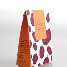 Diseño de packaging de la super pasa de Málaga. Design, Packaging, and Digital Illustration project by María Ortiz - 12.08.2022