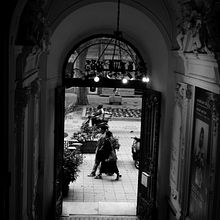My project for course: Travellers in the streets of Budapest. Photograph, Outdoor Photograph, Documentar, Photograph, Lifest, and le Photograph project by Erika Egri - 12.09.2022