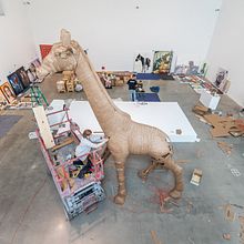 The Giraffe. Projekt z dziedziny  Sztuki piękne, Craft, Rzeźba i Papercraft użytkownika Laurence Vallières - 29.09.2018