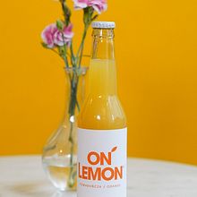 Product photoshoot for #OnLemon. Un progetto di Fotografia di prodotti e Fotografia di wiktoria_goczol - 10.12.2022