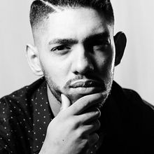 Autorretrato P&B . Photograph, Portrait Photograph, Photographic Lighting, and Studio Photograph project by Donizete Santos - 12.10.2022