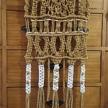 Mi proyecto del curso: Introducción al macramé: creación de un tapiz decorativo. Arts, Crafts, Interior Design, Decoration, Macramé, Textile Design, Accessor, Design, and Fiber Arts project by namuris - 12.15.2022