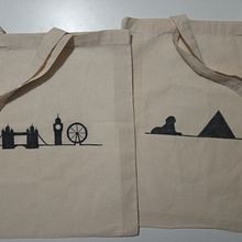 Totebags colección Skyline. Accessor, Design, Fashion Design, Traditional illustration, Textile Design, and DIY project by btrizg - 12.28.2022