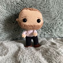 Mi proyecto del curso: Amigurumis: personas tejidas a crochet. Projekt z dziedziny Craft, Projektowanie zabawek,  Tkactwo, Sz, dełkowanie, Amigurumi, Wzornictwo tekst i liów użytkownika alba5995 - 19.12.2022