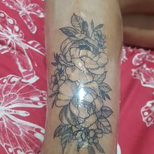 Mi proyecto del curso: Tatuaje botánico con puntillismo. Traditional illustration, Tattoo Design, and Botanical Illustration project by ledygom_16_19 - 12.20.2022
