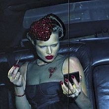 ♥️ HAT!!. Textile Design, Weaving, Fashion Illustration	, Commercial Photograph, Embroider, Sewing, Fashion Design, and Fashion Photograph project by leticia lopez - 12.20.2022