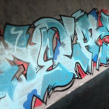 Blue Delay. Lettering, Design, e Pintura projeto de Andrea B - 01.05.2022