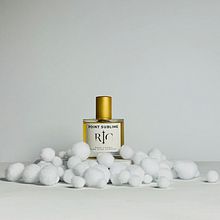 My project for course: Creative Product Photography from Start to Finish. Photograph, Product Photograph, Photographic Lighting, and Digital Photograph project by Stephanie Rietkerk - 12.27.2022