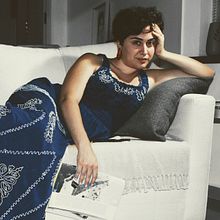 Una lectura aburrida (tedious reading). Photograph, Portrait Photograph, and Fine-Art Photograph project by Maurii Rocha - 12.30.2022