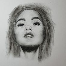 My project for course: Artistic Charcoal Portraiture: Creating Atmosphere. Projekt z dziedziny Tradycyjna ilustracja,  Sztuki piękne,  Rysunek, Portrety, Rysunek realistyczny i  Rysunek artystyczny użytkownika Mary Owensby - 01.01.2023