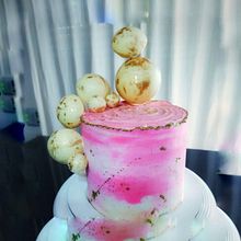 Mi proyecto del curso: Cake design: técnicas decorativas modernas. Projekt z dziedziny Design i DIY użytkownika MARIA EUGENIA Gagliardini Manonelles - 02.01.2023