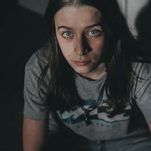 Meu projeto do curso: Retrato fotográfico intimista. Photograph, Portrait Photograph, Photographic Lighting, Fine-Art Photograph & Interior Photograph project by Kamilla Libório - 01.02.2023