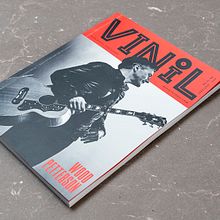 Revista Vinil #01 - Meu projeto do curso: Tipografia aplicada a projetos impressos e digitais. Un progetto di Design, Graphic design, Design editoriale e Tipografia di Leandro Rodrigues - 01.01.2023