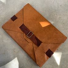 Mi proyecto del curso: Diseño de accesorios en cuero sin costuras. Un progetto di Design, Design di accessori, Artigianato e Cucito di Sergio Meneses - 30.12.2022