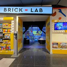 LEGO Bricklab NYC. Un projet de Animation, Design d'interaction, Écriture, Vidéo, Production audiovisuelle, Animation 3D , et Art conceptuel de David Flood - 06.01.2023