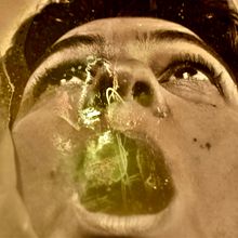 Mon projet du cours : Photographie hybride : the injuries of the abandonment syndrome. Un proyecto de Fotografía, Retoque fotográfico, Fotografía artística, Fotografía analógica y Autorretrato Fotográfico de Béa Socher - 08.01.2023