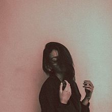 Sentir. Self-Portrait Photograph, Portrait Photograph, and Fine-Art Photograph project by Priscila da Costa Veiga - 01.09.2023