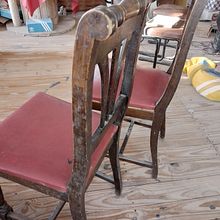 Restauración de sillas . % Claudia Peñaloza tarafından hazırlanan Ahşap işçiliği projesi - 01.09.2023