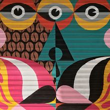 Homes Tone creative duo works: @homes_tone : @drhomes & @rafa_bertone  Para TOMA CAFE Olavide / Mural made in collaboration with Dr Homes For TOMA CAFE Olavide. Un proyecto de Arte urbano, Ilustración tradicional y Diseño de Rafael Bertone - 12.01.2023