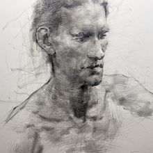 Life Drawing. Een project van Traditionele illustratie,  Tekening, Realistische tekening, Anatomisch tekenen, Tekenen met kleurpotloden, Tekening met potlood, Beeldhouwwerk y  Ontwerp van Dan Thompson - 18.01.2023