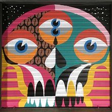 Homes Tone creative duo works: @homes_tone : @drhomes & @rafa_bertone  Para TOMA CAFE Olavide / Mural made in collaboration with Dr Homes For TOMA CAFE Olavide. Street Art, Traditional illustration, and Design project by Rafael Bertone - 01.19.2023