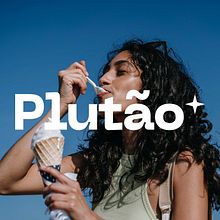Plutão. Traditional illustration, Art Direction, Br, ing, Identit, and Graphic Design project by Nathalia A. A. Santos - 12.15.2022