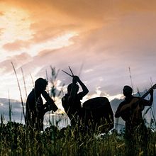 Aca Seca Trío, Avenido. Un proyecto de Audio, Producción musical, Sound Design y Música de Tatu Estela - 23.01.2023