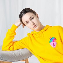Playing Around / Raiz Collection - Arbol Shop. Un proyecto de Fotografía, Publicidad, Dirección de arte, Diseño de vestuario, Retoque fotográfico, Creatividad, Fotografía de producto, Fotografía de moda y Fotografía de retrato de Josh Hernandez - 24.01.2023