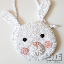 Bolsa de Conejo: Técnica Punch needle y crochet. Un proyecto de Artesanía, Diseño de juguetes, Bordado, Tejido, DIY, Crochet, Punch needle y Diseño textil de Ceci M - 25.01.2023