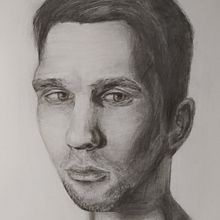 Mój projekt z kursu: Realistyczny portret ołówkiem grafitowym. Un progetto di Illustrazione tradizionale, Belle arti, Bozzetti, Disegno a matita, Disegno, Disegno di ritratti, Disegno realistico, Disegno artistico e Disegno anatomico di Hubert Chmarzyński - 26.01.2023