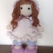 Mi proyecto del curso: Elaboración de muñecas amigurumi románticas. Arts, Crafts, To, Design, Fiber Arts, Crochet, Amigurumi, and Textile Design project by Madeleine Zegarra - 01.27.2023