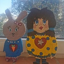 Mon projet du cours : Papier mâché pour débutants : sculptez un personnage coloré. Un projet de Illustration traditionnelle, Conception de personnages, Conception de jouets, Art to , et Créativité avec les enfants de Oleksandra Establet - 29.01.1980