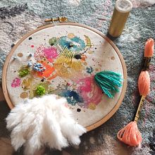 Mi proyecto del curso: Técnicas básicas de bordado y acuarela. Painting, Watercolor Painting, Embroider, and Textile Design project by sabrinagarcia64 - 01.29.2023