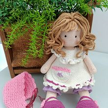 Muñeca amigurumi romántica ❤️. Arts, Crafts, To, Design, Fiber Arts, Crochet, Amigurumi, and Textile Design project by aymao0505 - 01.30.2023