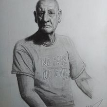 Mi proyecto del curso: Retrato realista con lápiz de grafito. Un progetto di Illustrazione tradizionale, Belle arti, Bozzetti, Disegno a matita, Disegno, Disegno di ritratti, Disegno realistico, Disegno artistico e Disegno anatomico di MARTIN MARTINEZ - 31.01.2023
